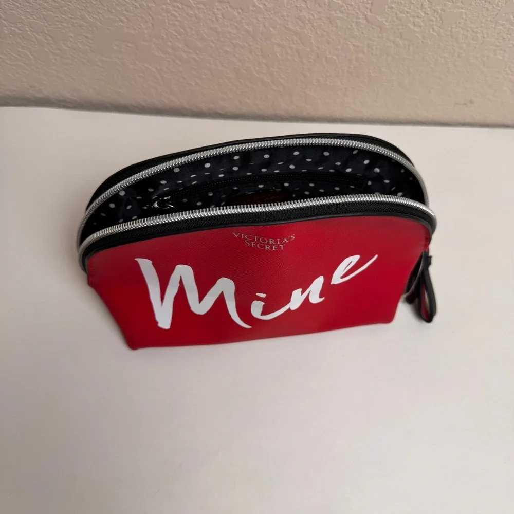 Victorias Secret Mine Cosmetic Makeup Bag Red Travel Case NWOT Zip Pouch